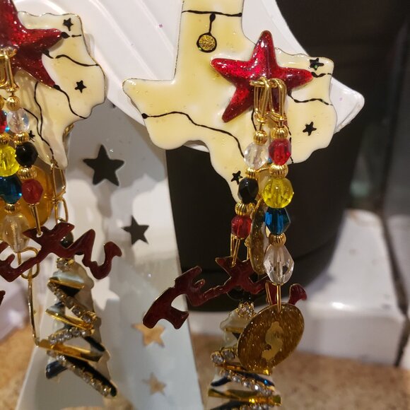 Lunch at the Ritz - Texas Tea Lonestar Earrings - Vintage - Picture 8 of 13